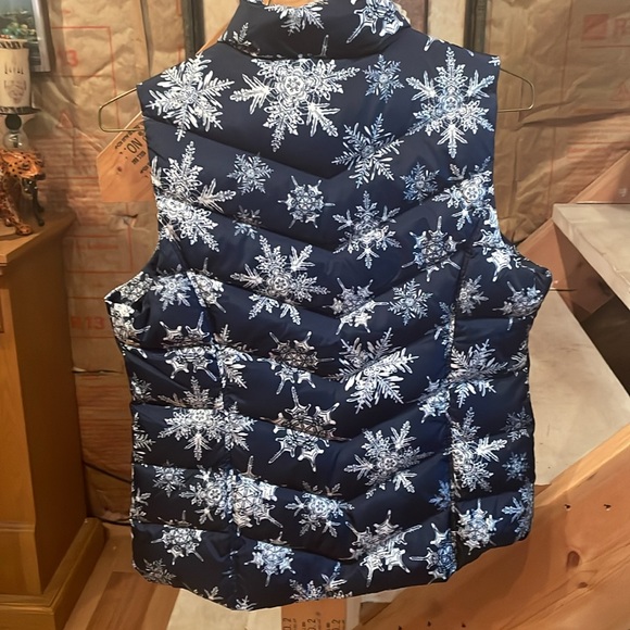 Hyper Dry water Resistant Down by Lands’End Snowflake Sleeveless Vest Jacket - Picture 8 of 13
